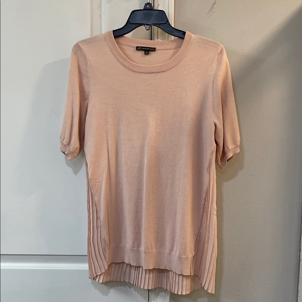 Women's Pink Top